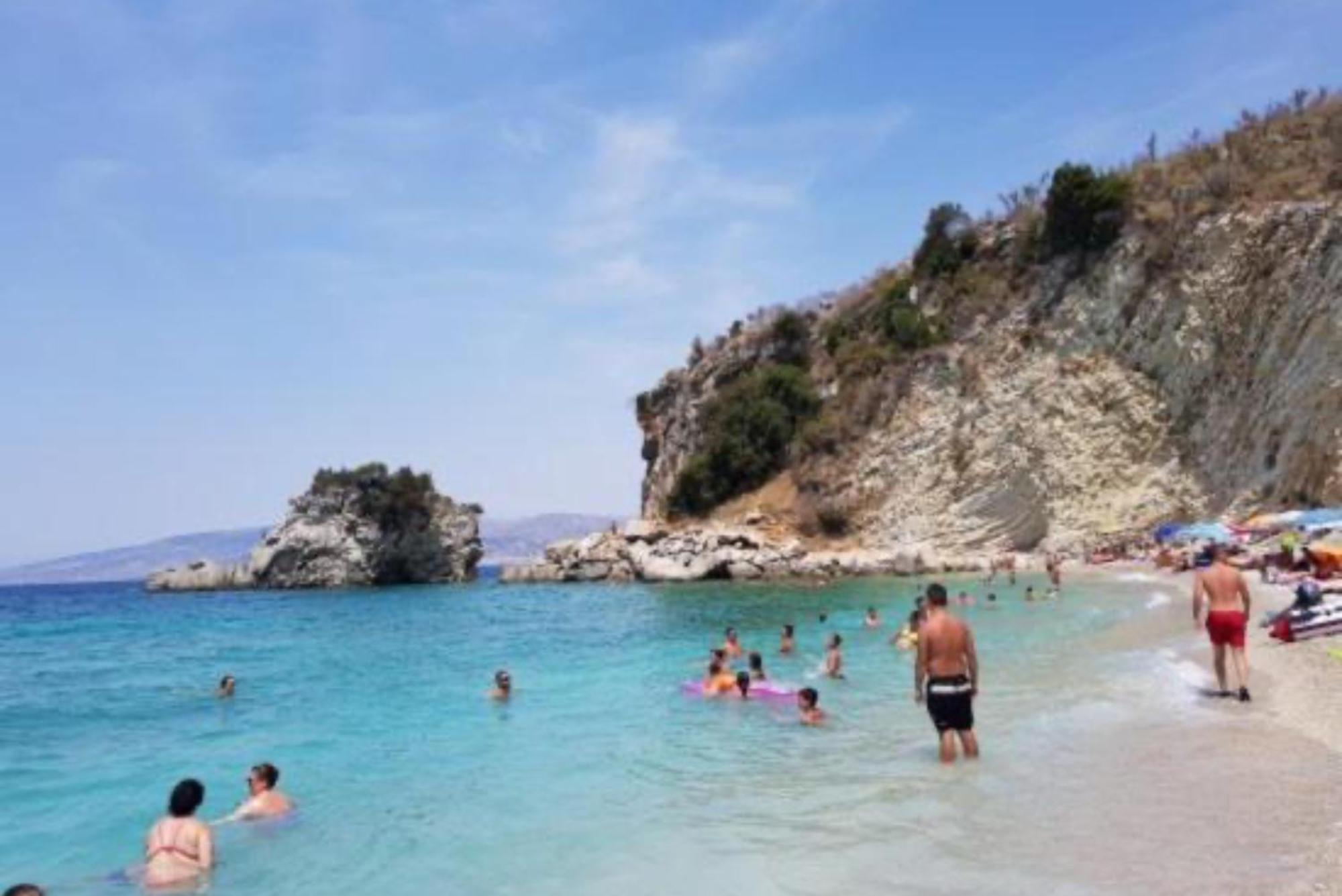 ILLYRIAN Paradise Ksamil Bagian luar foto