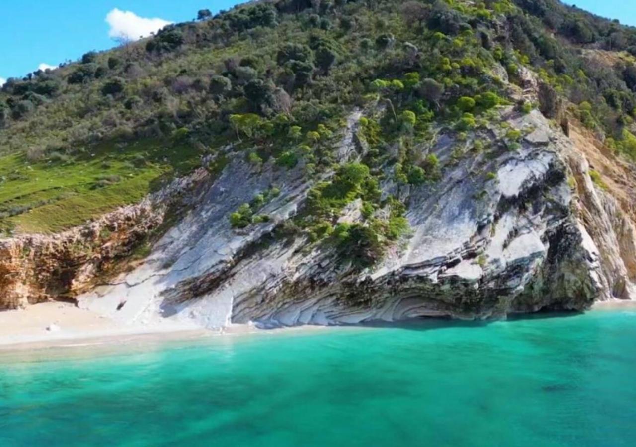 ILLYRIAN Paradise Ksamil Bagian luar foto